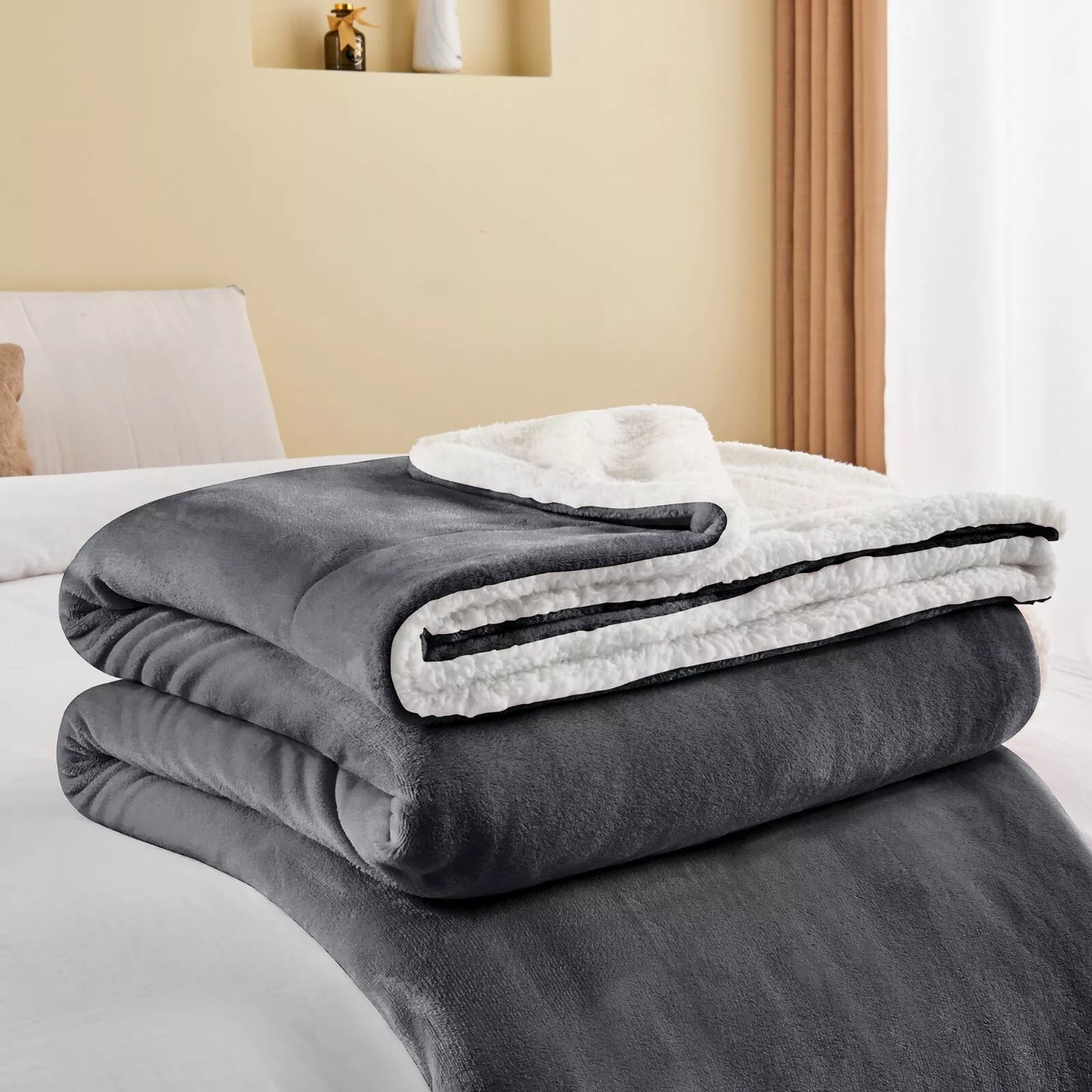 Winter Fleece Blanket – Sherpa Throw Blanket for Couch & Bed