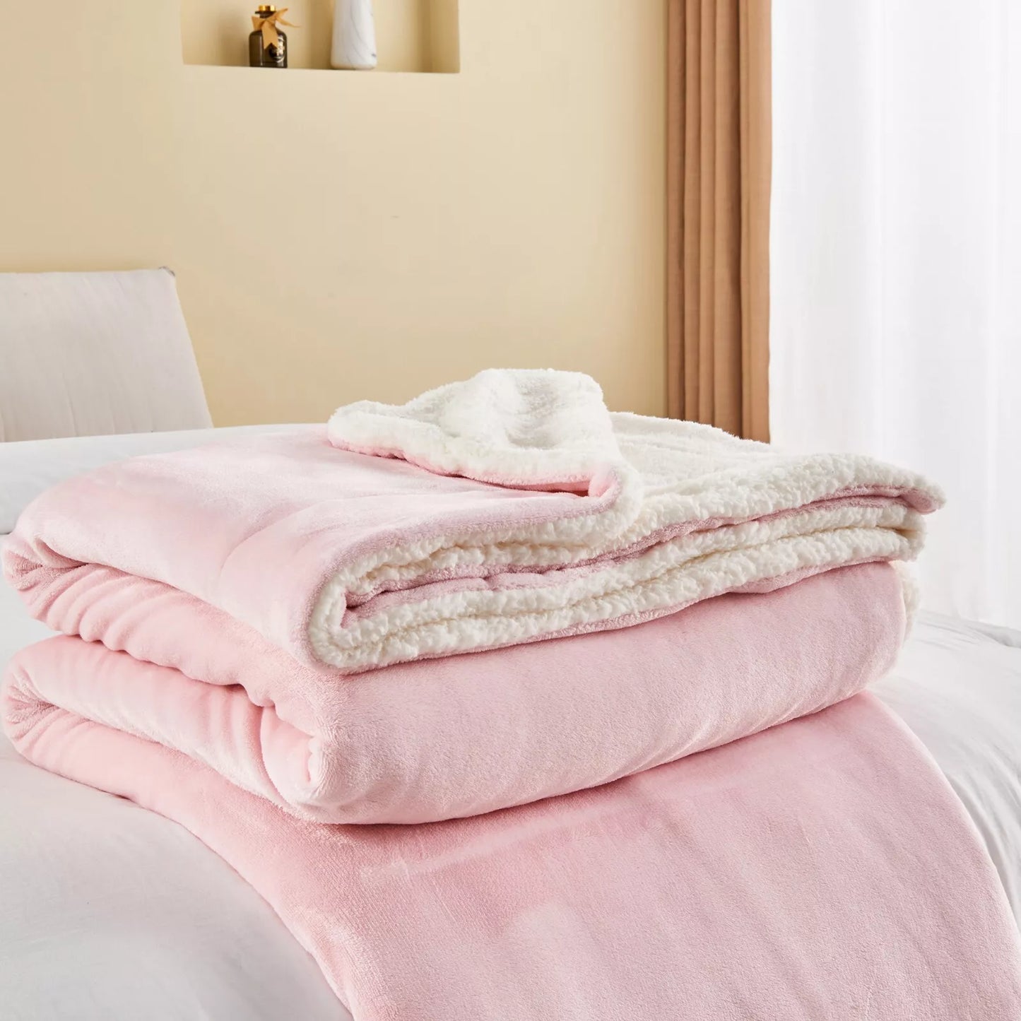 Winter Fleece Blanket – Sherpa Throw Blanket for Couch & Bed